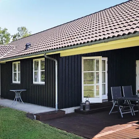 8 Person Holiday Home In Hals-By Traum