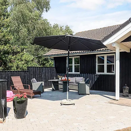 8 Person Holiday Home In Hals-By Traum 別荘 Hals