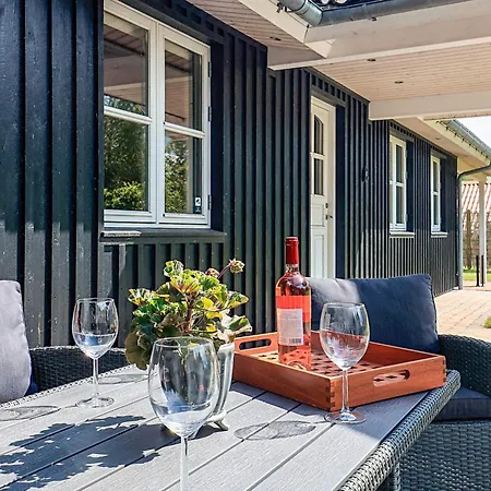 8 Person Holiday Home In Hals-By Traum