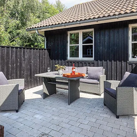 別荘 8 Person Holiday Home In Hals-By Traum *